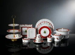 My Noel Covered Vegetable Bowl / Soup Tureen