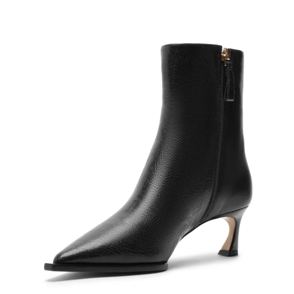 Myra 50 in Black