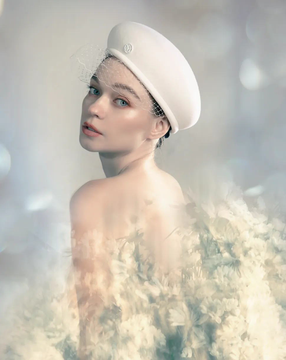 New Bonnie Felt Beret With Veil