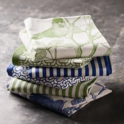 Newport Garden Gate Dinner Napkins in Green, Set of 4