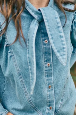 Odessa Shirt in Vintage Denim
