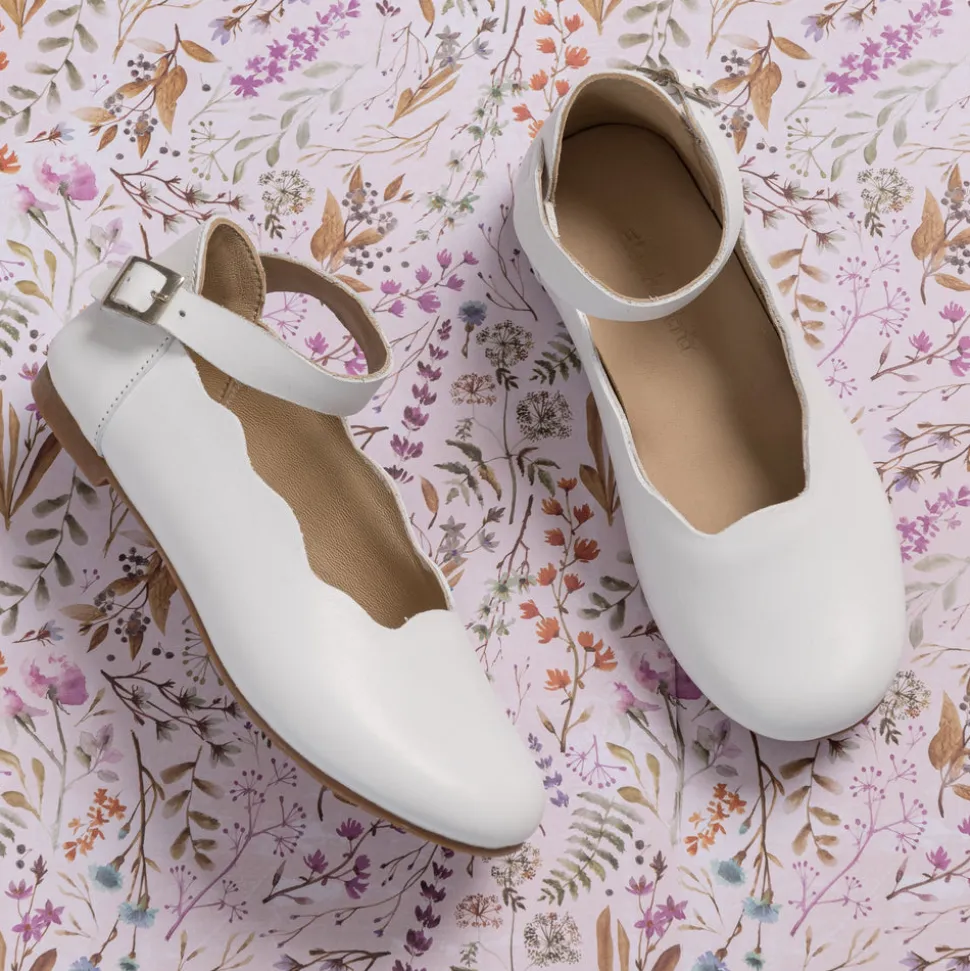 Ondina Flats White