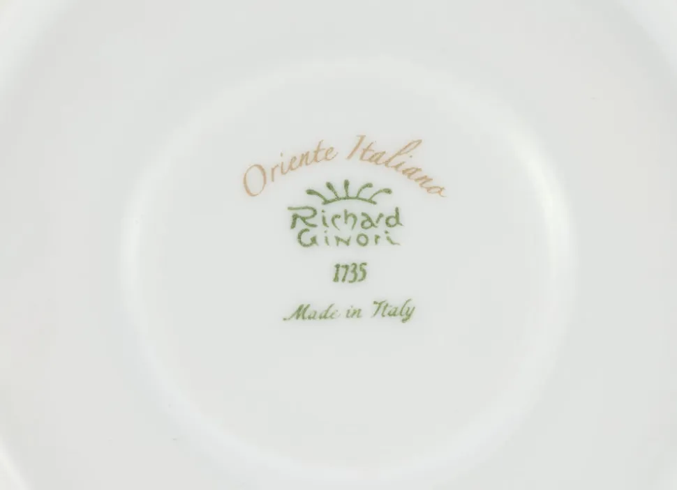 Oriente Italiano Antico Doccia Tea Cup in Meringa