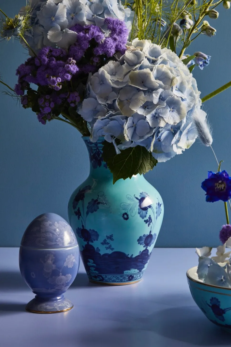 Oriente Italiano Egg With Cover in Pervinca