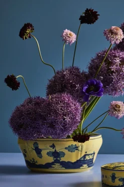 Oriente Italiano Oval Tureen With Cover in Azalea