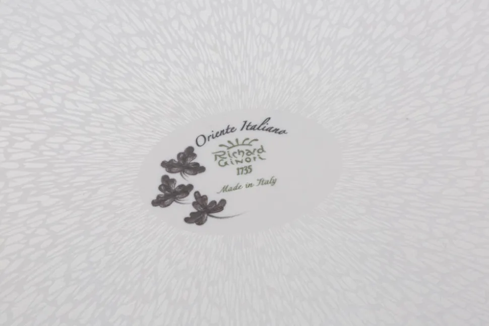 Oriente Italiano Round Cake Plate in Bario