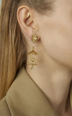 Pagoda Earring in Gold