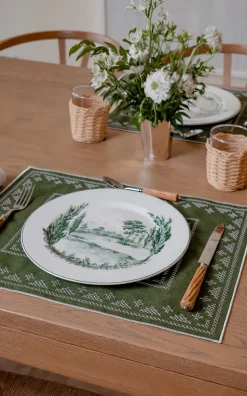 Pedralbes Placemats in Olive, Set of 4