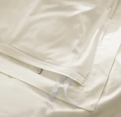 Percale Hemmed Duvet Set in Cream