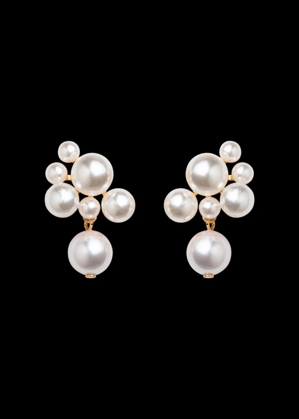 Perlita Earrings in Pearl