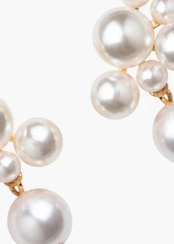 Perlita Earrings in Pearl