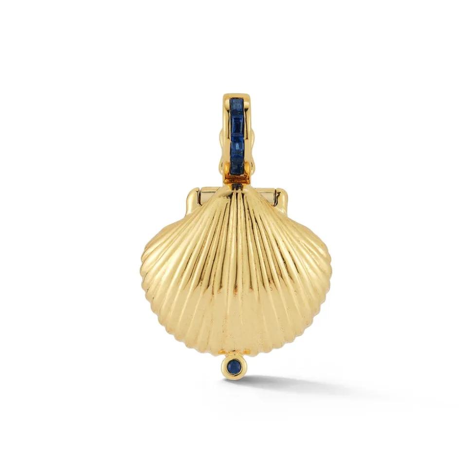 Petite Venus Locket