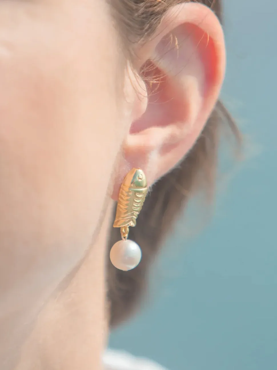 Reef Earrings in Gold & White