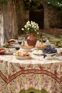 Renne Reindeer Tablecloth in Red & Green