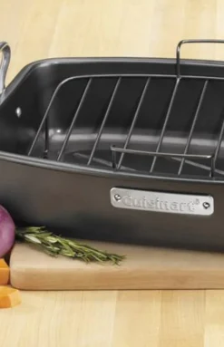 Roasting And Lasagna Pans 17" x 13" Nonstick Roaster with V-Rack in Black
