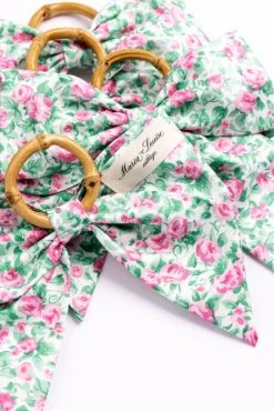 Rose Garden Napkin Rings in Green, Set of 4