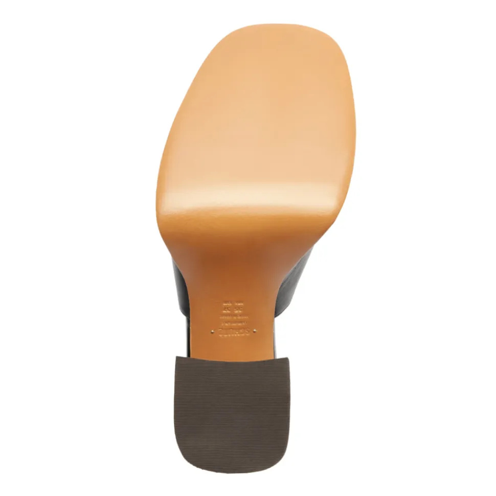 Rowan Leather Sandal in Black
