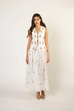 Sarv Vest in White & Pink