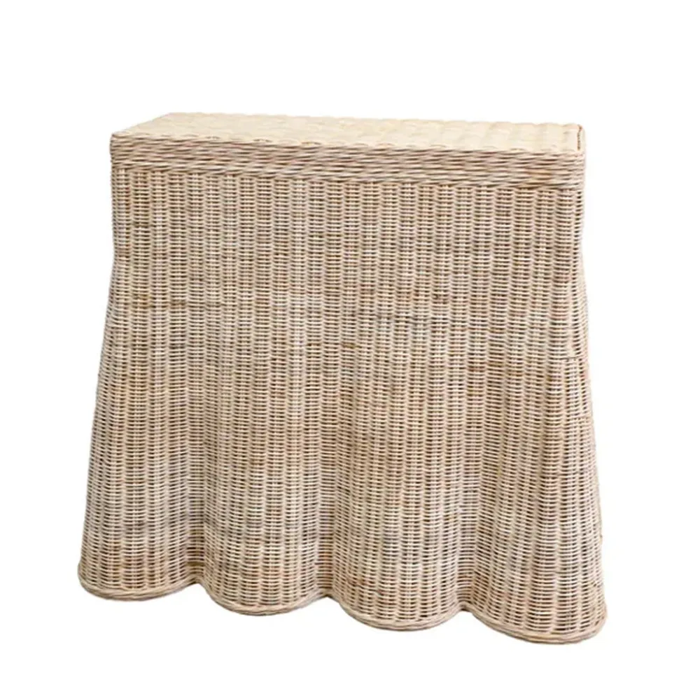 Scallop 36" Console
