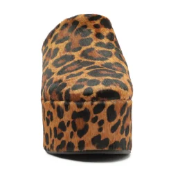 Sierra Hair Calf Pump in Leopard