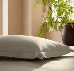 Signature Hemmed Duvet Set in Oak