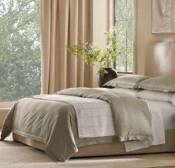 Signature Hemmed Duvet Set in Oak