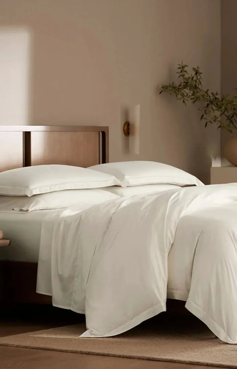 Signature Hemmed Duvet Set in Cream