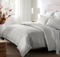 Signature Hemmed Duvet Set in Mist