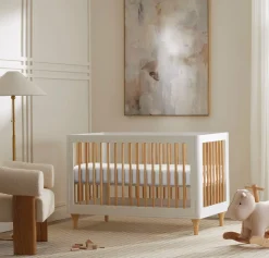 Signature Hemmed Fitted Crib Sheet in White