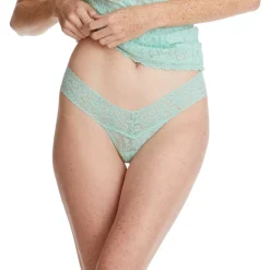 Signature Lace Low Rise Thong