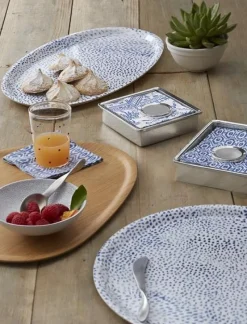 Signature Luncheon Napkin Box with Insert