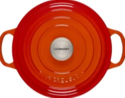 Signature Round Dutch Oven