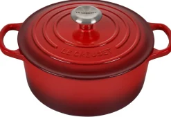 Signature Round Dutch Oven
