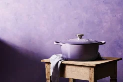 Signature Round Dutch Oven