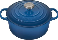 Signature Round Dutch Oven