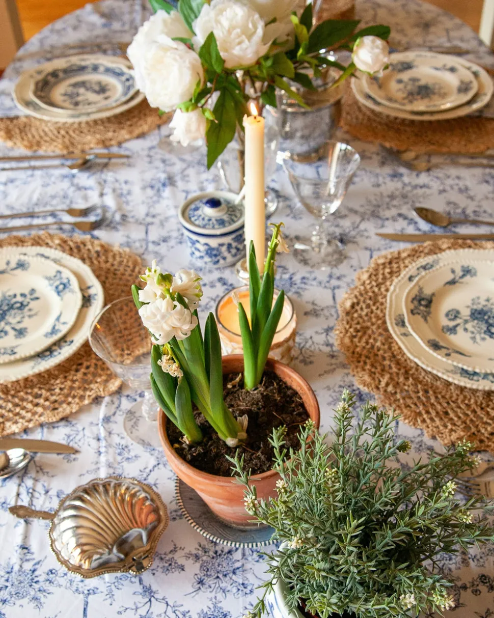 Signature Twill Tablecloth in Navy French Ticking
