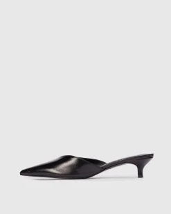 Sofia 35 in Black Leather