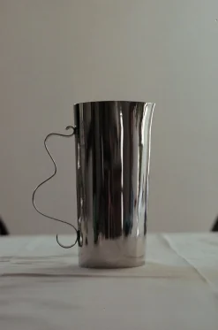 Squiggle Pitcher