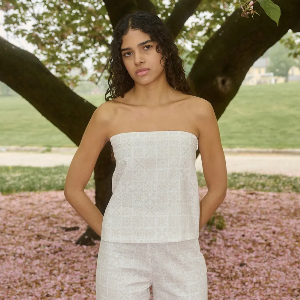 Strapless Top in White with Beige Checkerboard