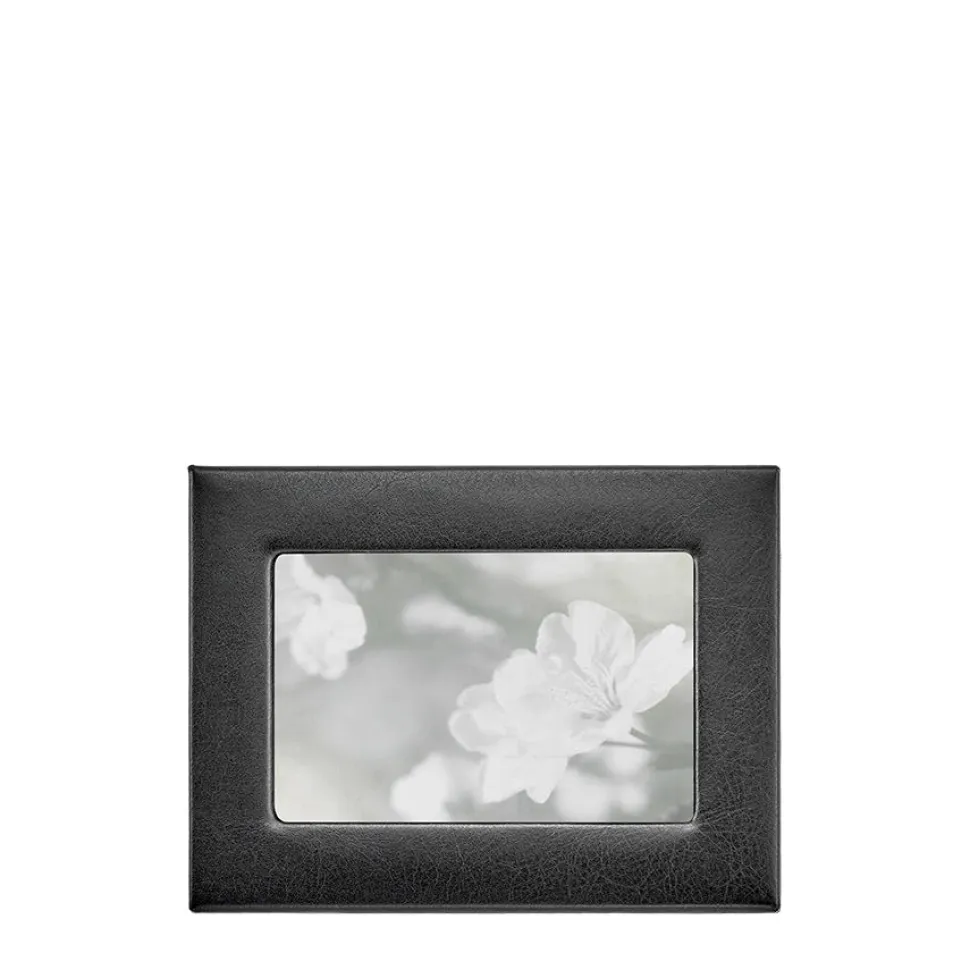 Studio Frame in Black Traditional Leather