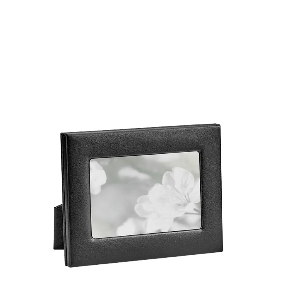 Studio Frame in Black Traditional Leather