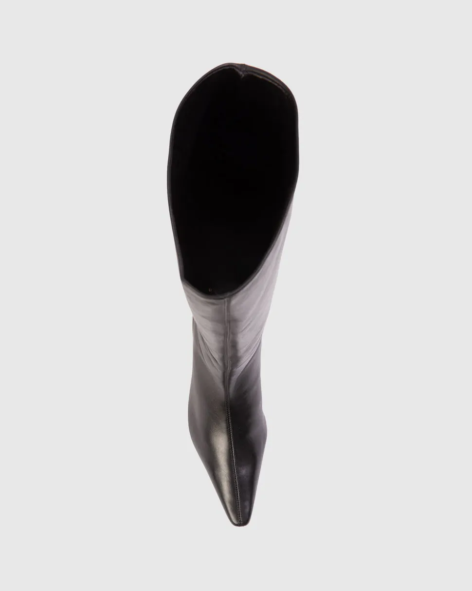 Sutton 50 in Black leather
