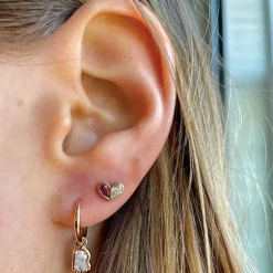 Sweetheart Studs in Diamond