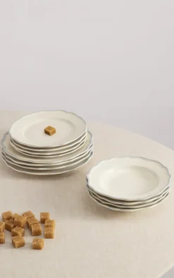 Sylvia Side Plate 9" Set of 4