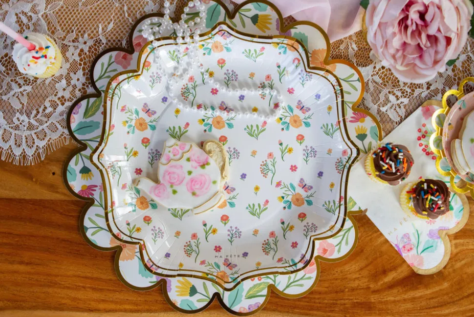 Tea Party Scalloped Napkins