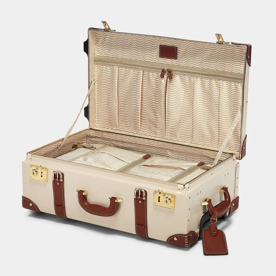 The Diplomat Cream Stowaway