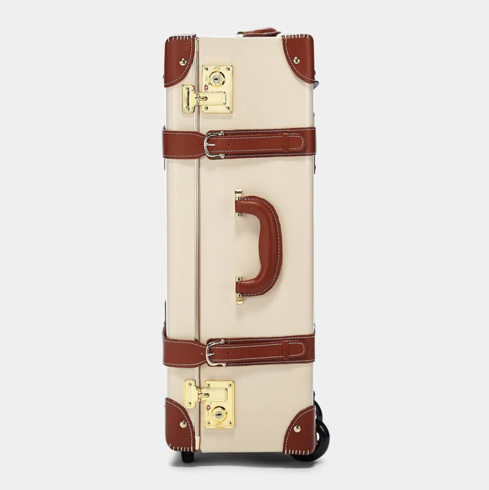The Diplomat Cream Stowaway