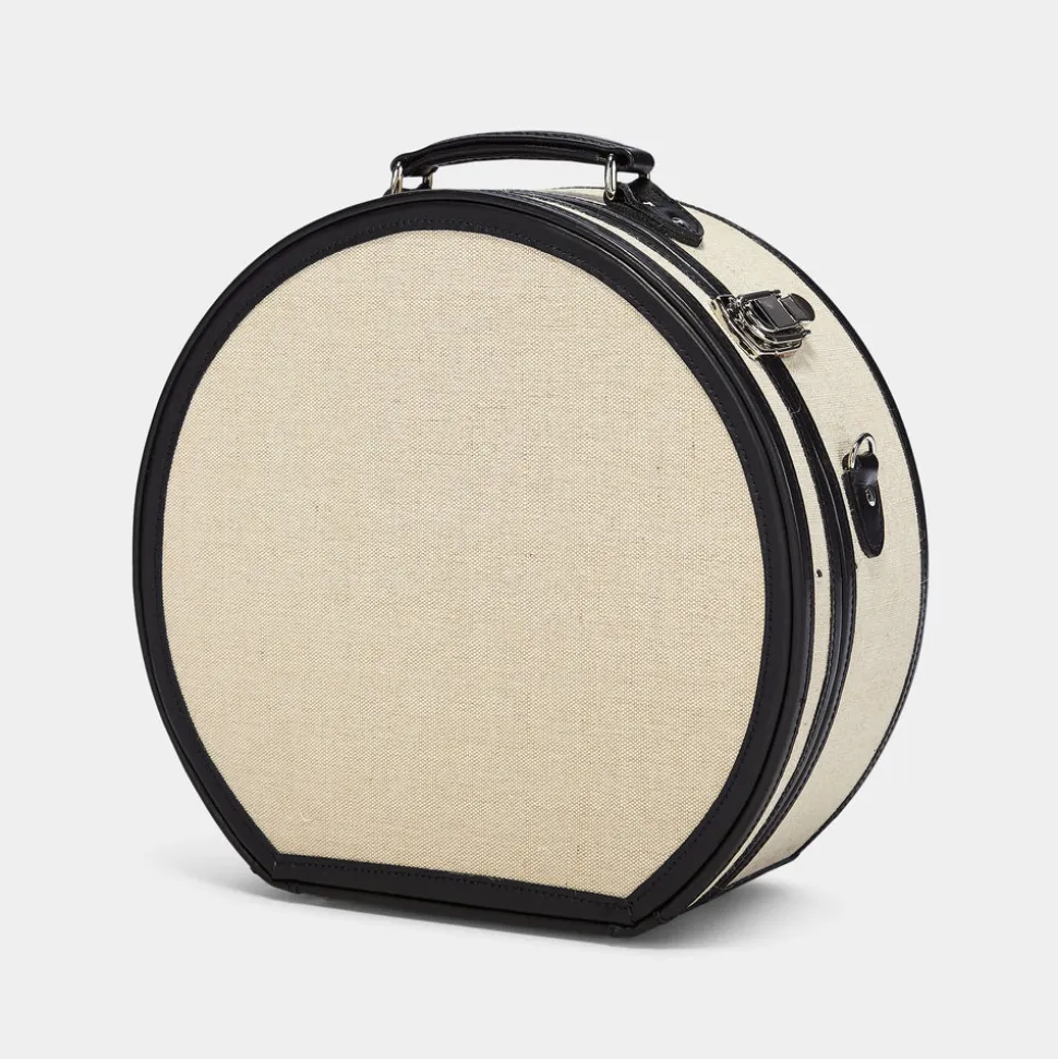 The Editor in Black Hatbox Large