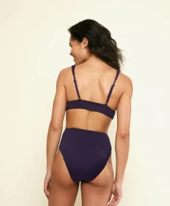 The High Waisted Bottom in Flat