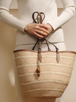 The Medium Basket in Striped Iraca